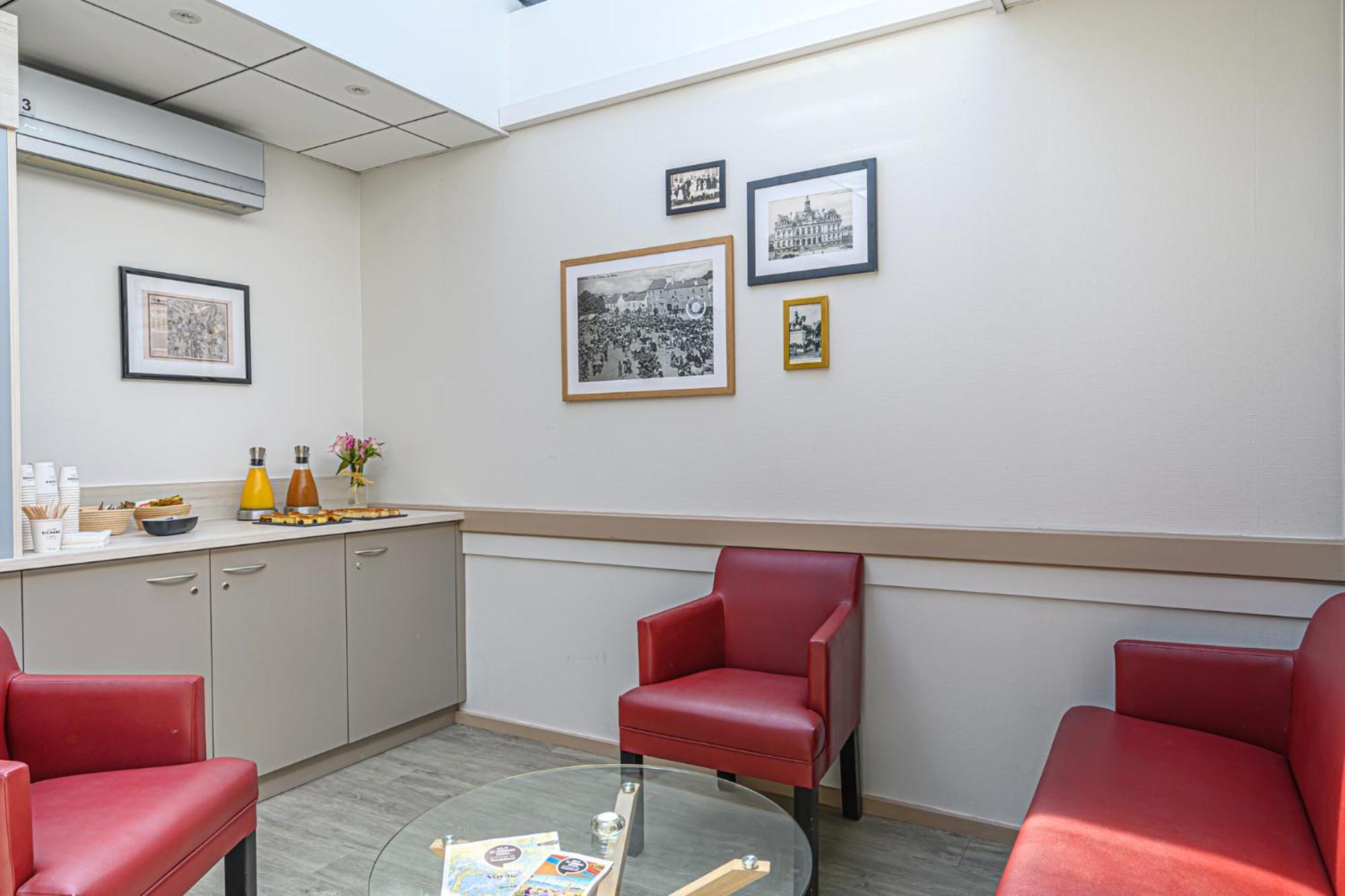 Kyriad Vannes Centre Ville Экстерьер фото