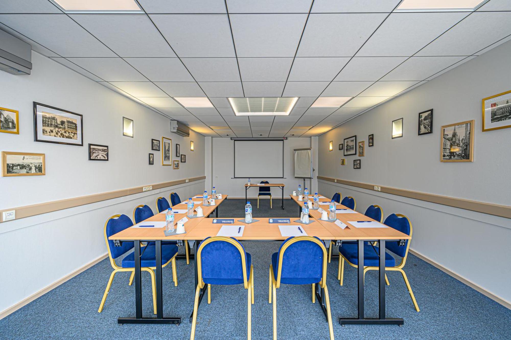Kyriad Vannes Centre Ville Экстерьер фото